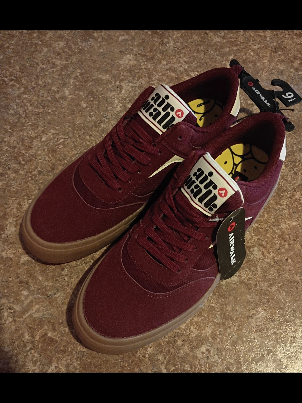 Airwalk Men's Burgundy Canvas Low-Top Sneakers with Gum Sole